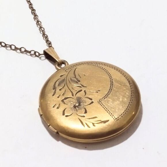 Antique Victorian 12kt Gold Filled Engraved Locket Necklace - Picture 1 of 8